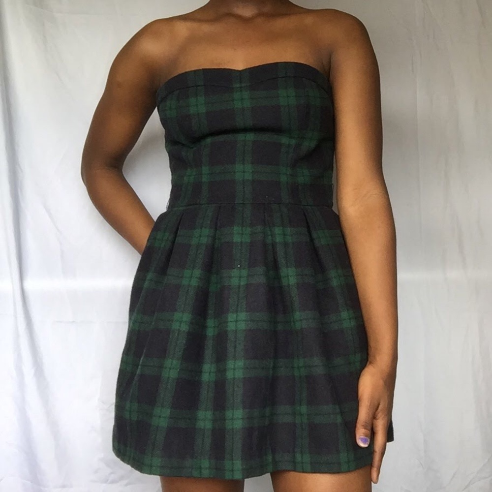 Cute strapless plaid dress